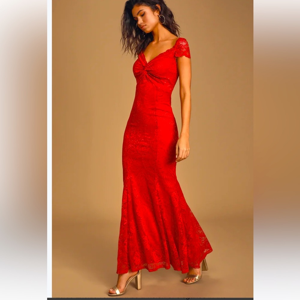 Lulus red lace maxi